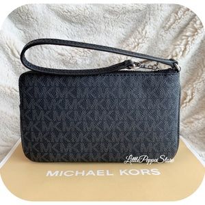 MICHAEL Michael Kors Bags - MICHAEL KORS JET SET WRISTLET MK BLACK MICHAEL Michael Kors Bags - MICHAEL KORS JET SET WRISTLET MK BLACK